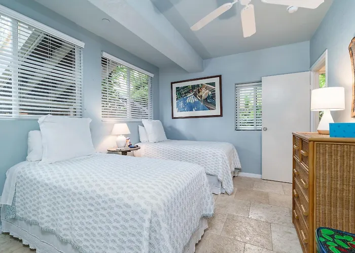 The Little Yellow Cottage In Lanikai Your Perfect Island Getaway!